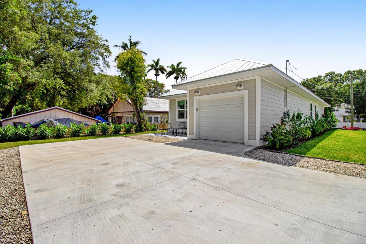 Friendly City Fun Bradenton Exterior photo